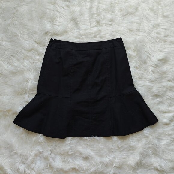 White House Black Market Black Trumpet Skirt, SIZE 8 - Picture 4 of 4